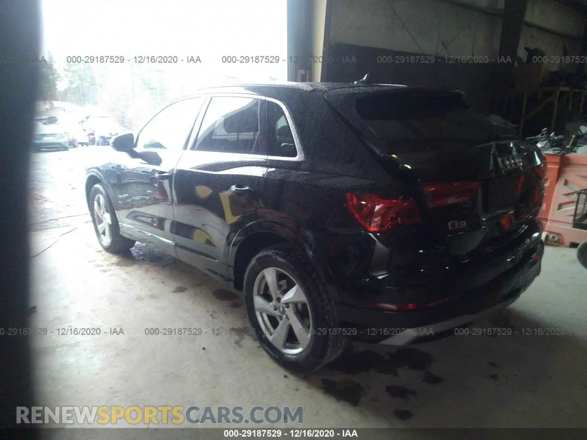 3 Photograph of a damaged car WA1AECF32L1046785 AUDI Q3 2020