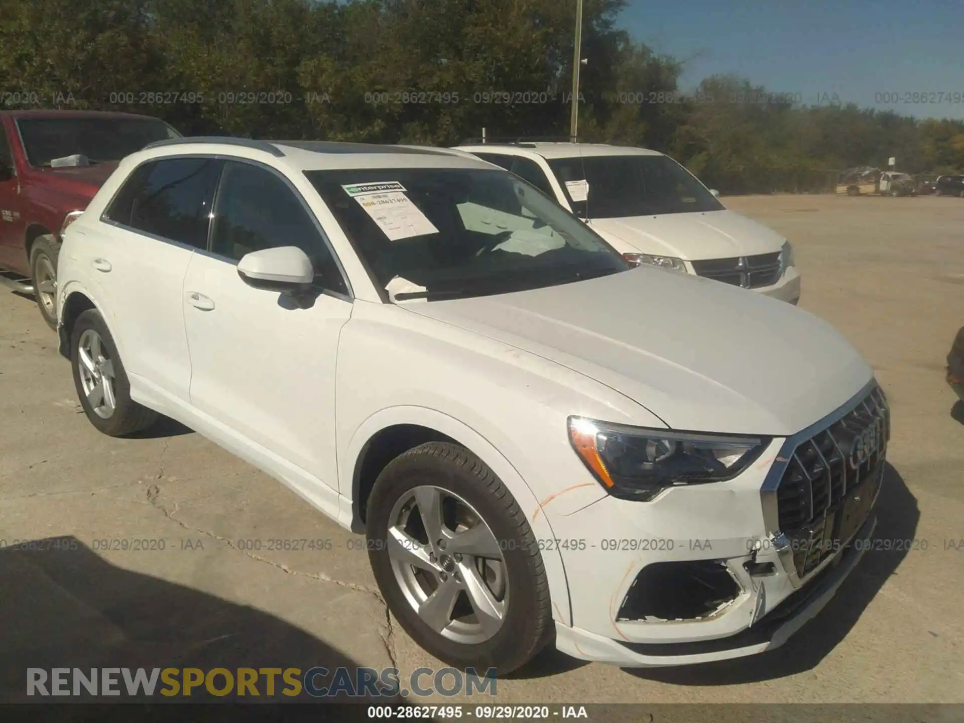 1 Photograph of a damaged car WA1AECF33L1055768 AUDI Q3 2020