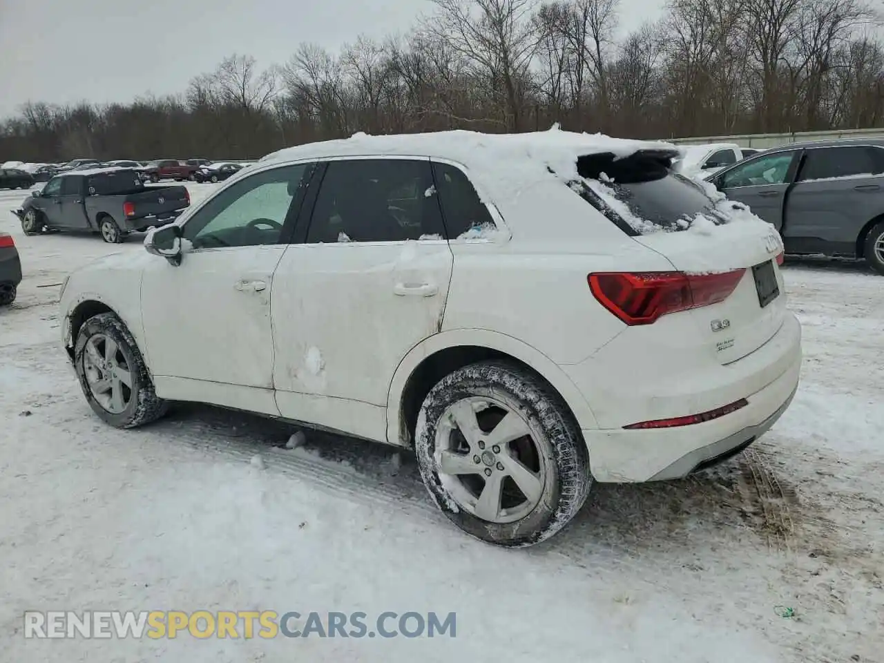 2 Photograph of a damaged car WA1AECF34L1038039 AUDI Q3 2020