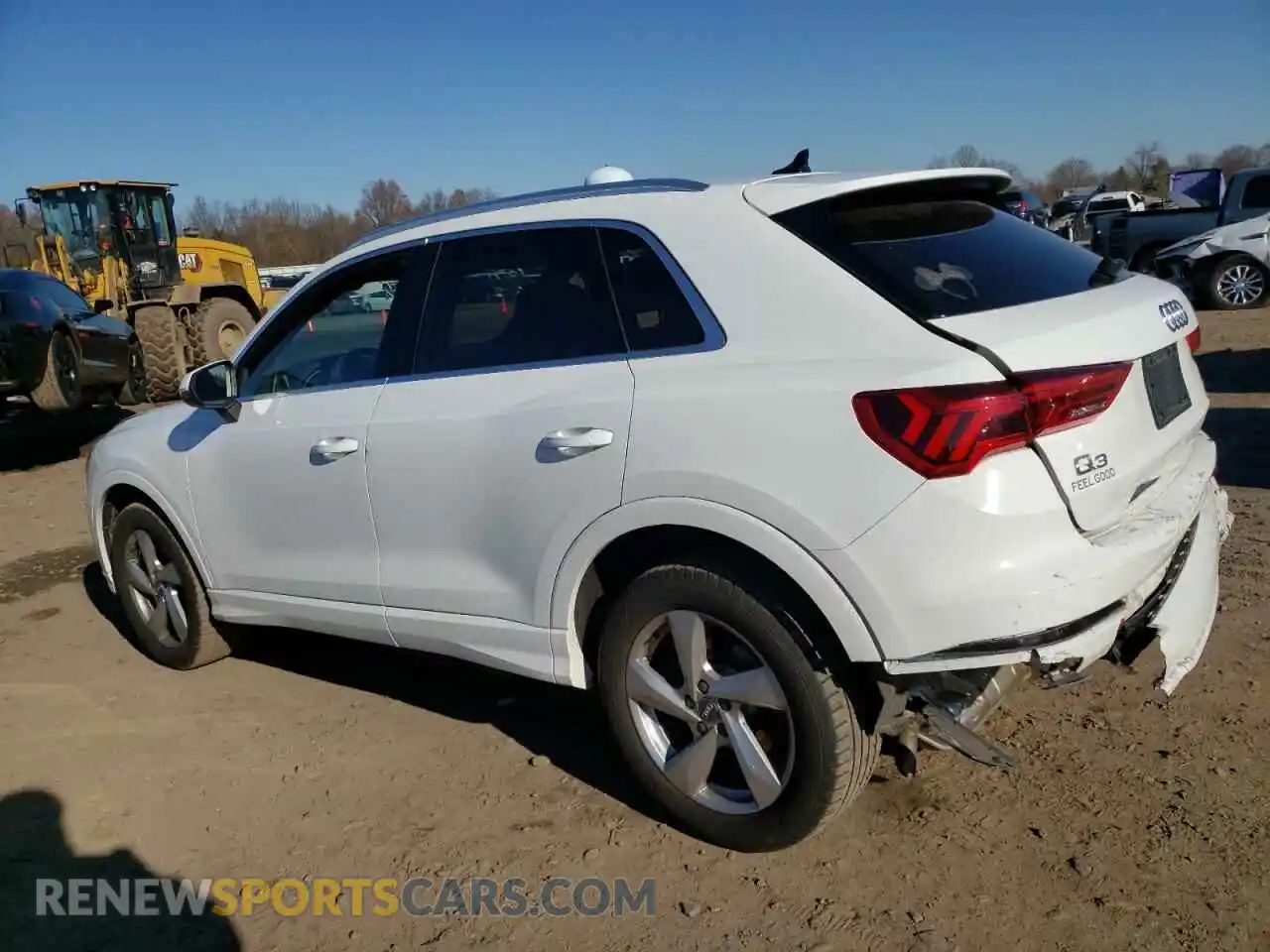 2 Photograph of a damaged car WA1AECF34L1038431 AUDI Q3 2020