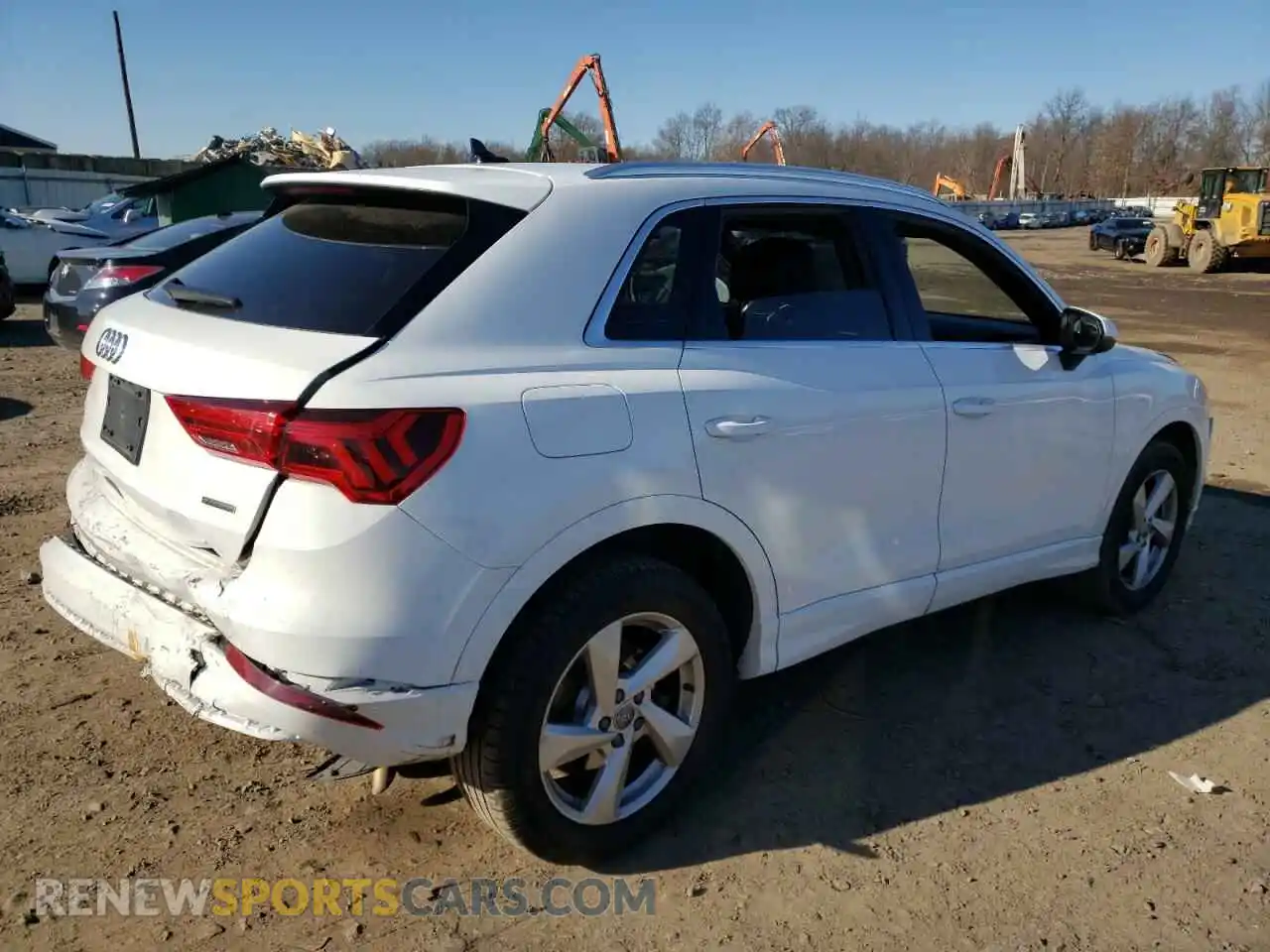 3 Photograph of a damaged car WA1AECF34L1038431 AUDI Q3 2020