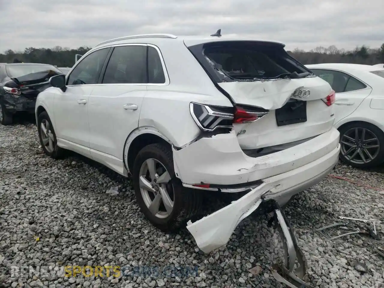3 Photograph of a damaged car WA1AECF34L1066309 AUDI Q3 2020