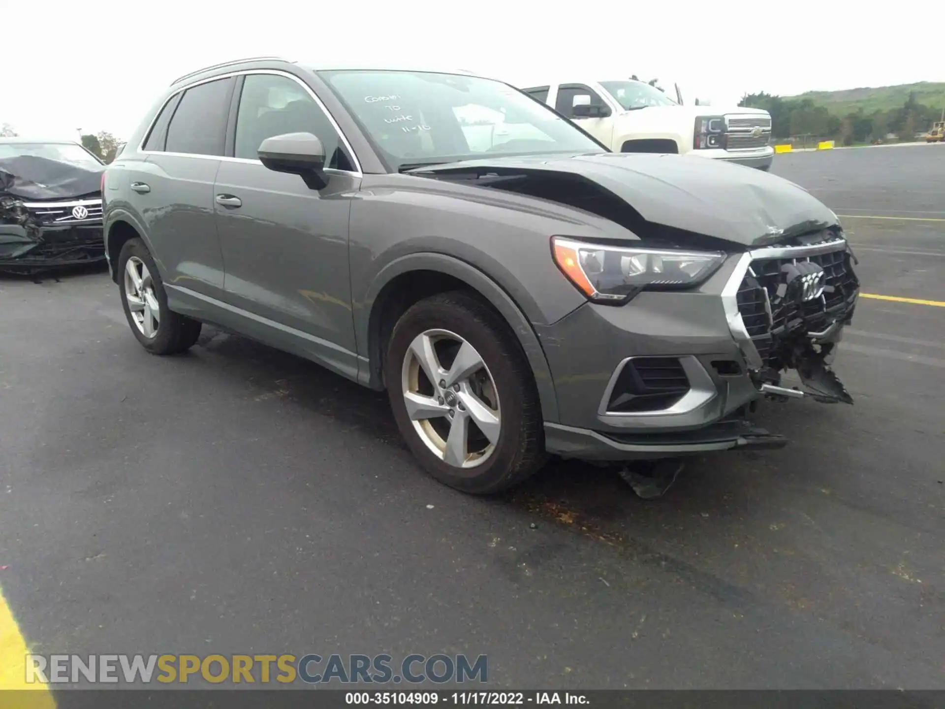 1 Photograph of a damaged car WA1AECF36L1034820 AUDI Q3 2020
