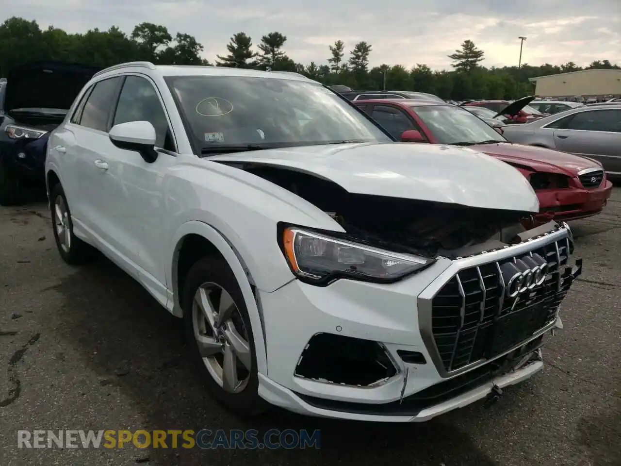 1 Photograph of a damaged car WA1AECF36L1070586 AUDI Q3 2020