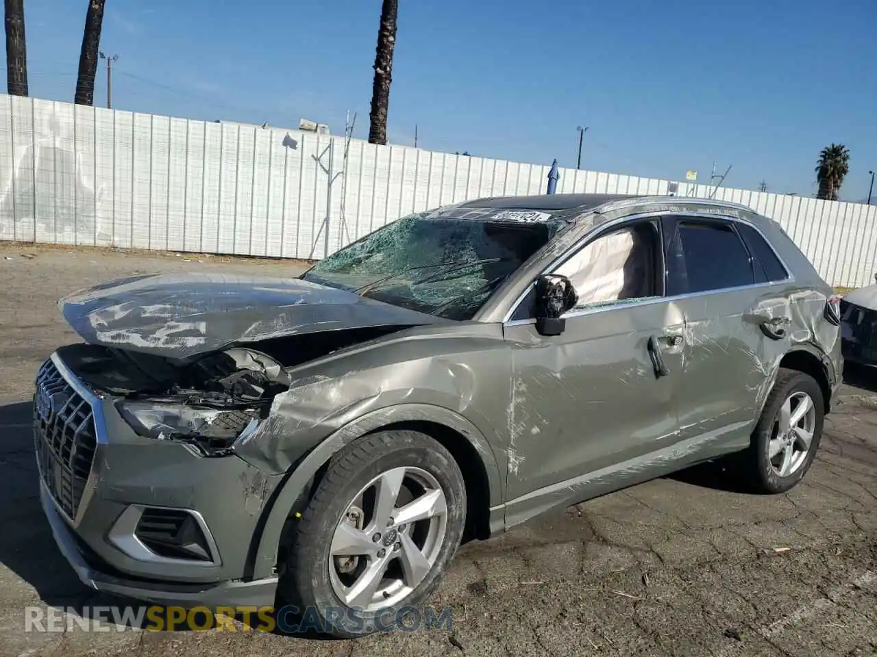 1 Photograph of a damaged car WA1AECF37L1003849 AUDI Q3 2020