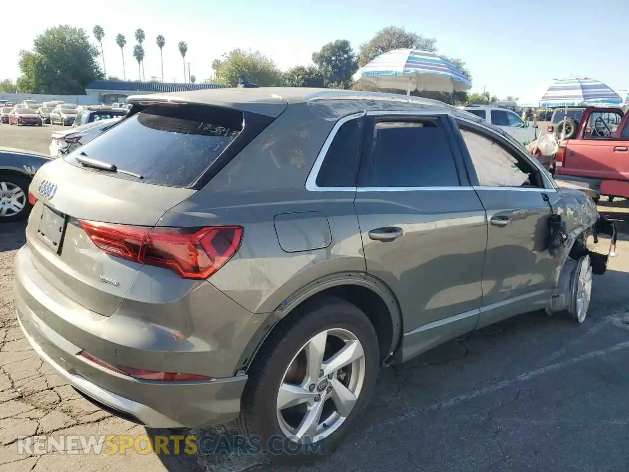 3 Photograph of a damaged car WA1AECF37L1003849 AUDI Q3 2020