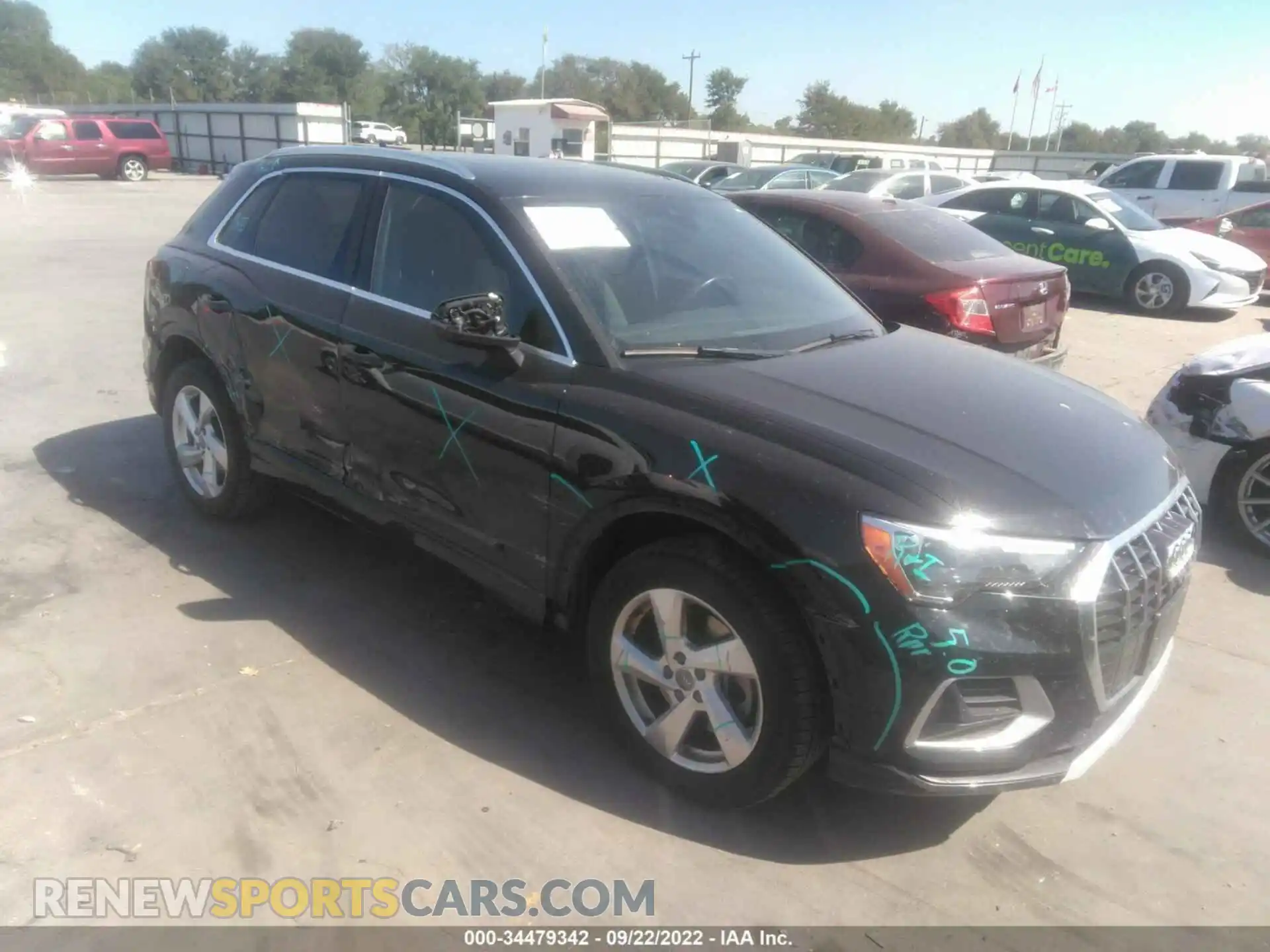 1 Photograph of a damaged car WA1AECF37L1023762 AUDI Q3 2020