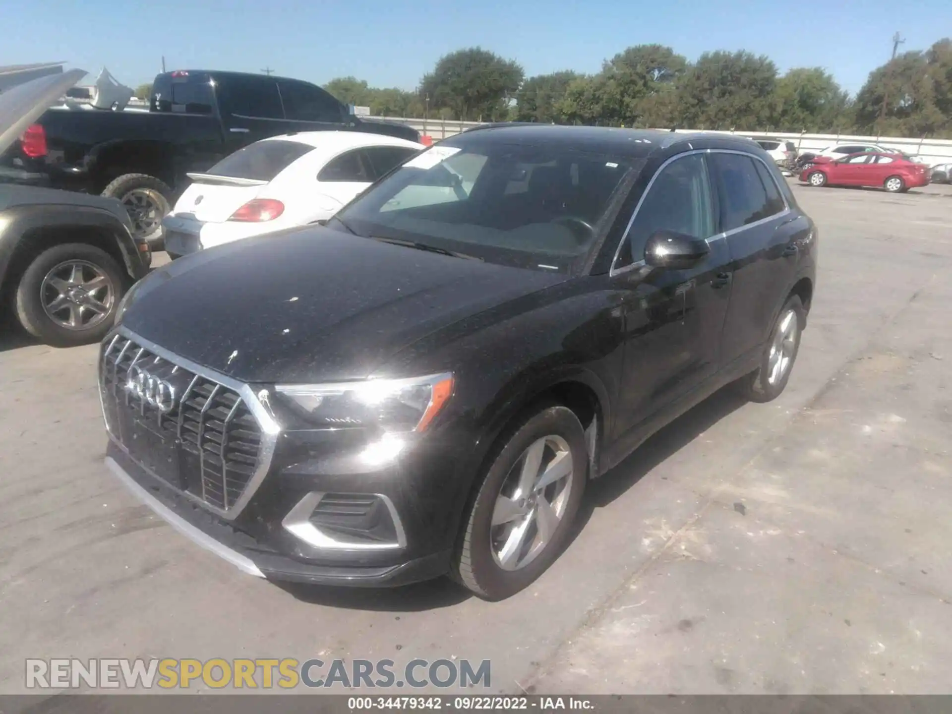 2 Photograph of a damaged car WA1AECF37L1023762 AUDI Q3 2020