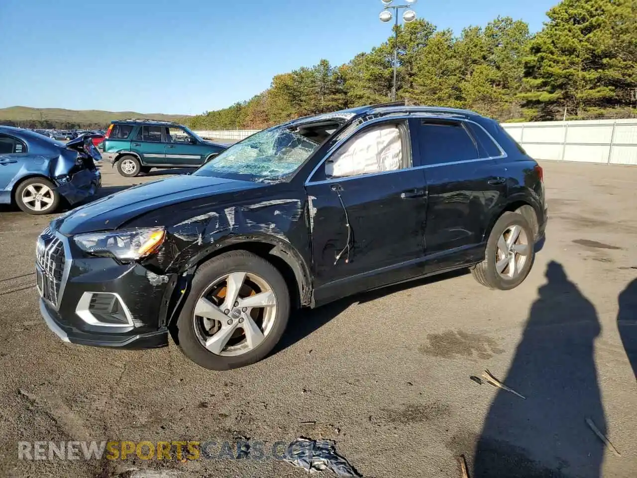 1 Фотография поврежденного автомобиля WA1AECF38L1019669 AUDI Q3 2020