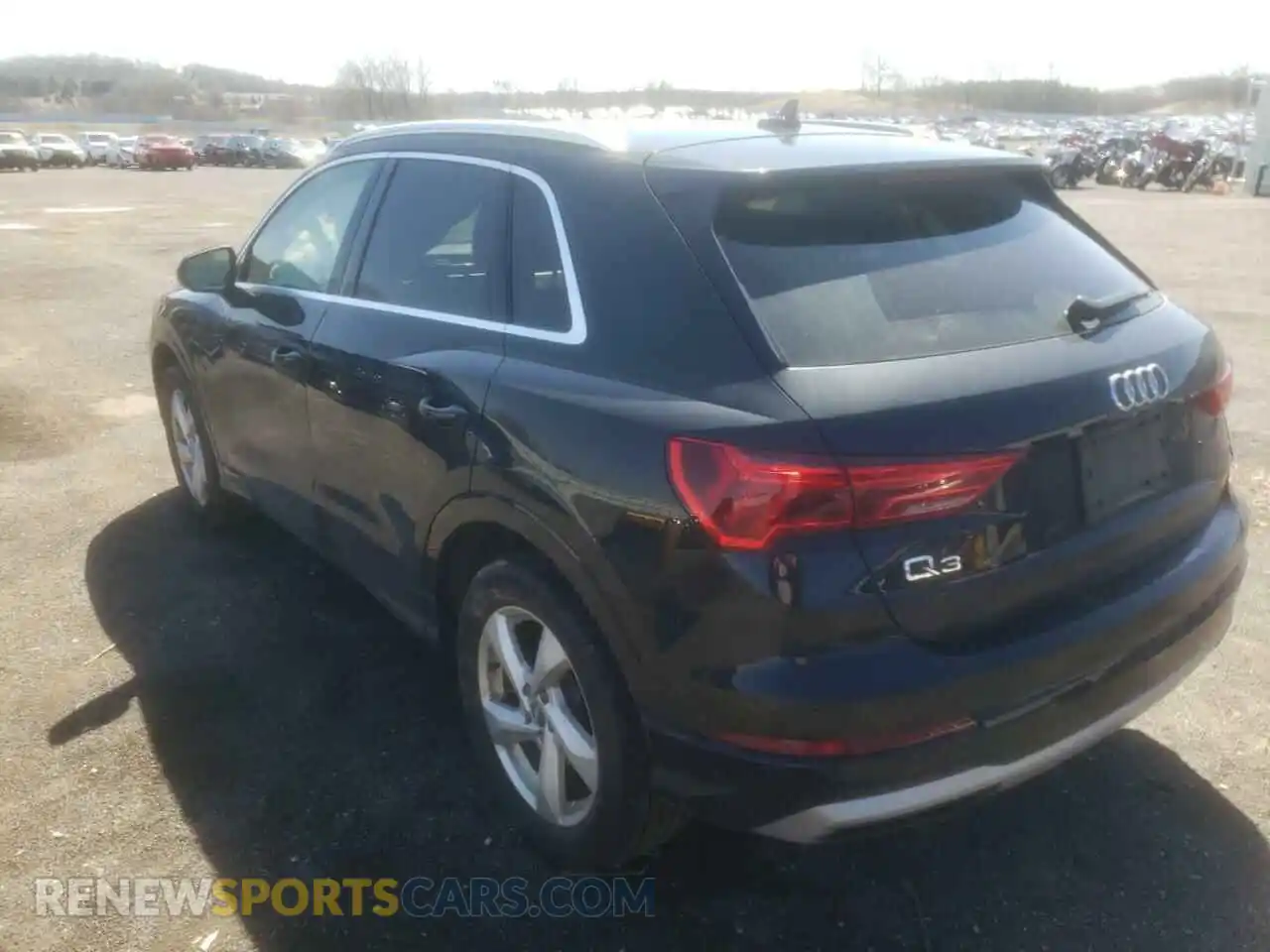 3 Photograph of a damaged car WA1AECF39L1025206 AUDI Q3 2020