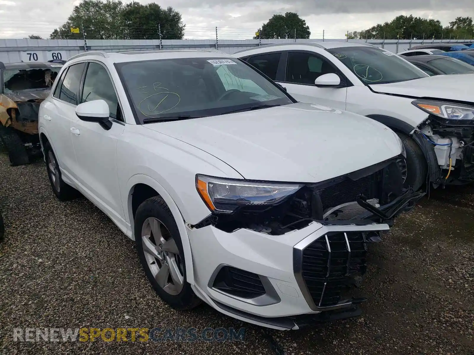 1 Photograph of a damaged car WA1AECF3XL1028244 AUDI Q3 2020