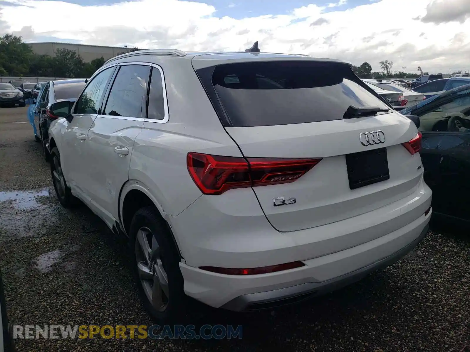 3 Photograph of a damaged car WA1AECF3XL1028244 AUDI Q3 2020