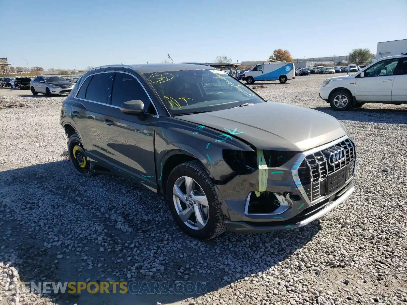 1 Photograph of a damaged car WA1BECF30L1017869 AUDI Q3 2020