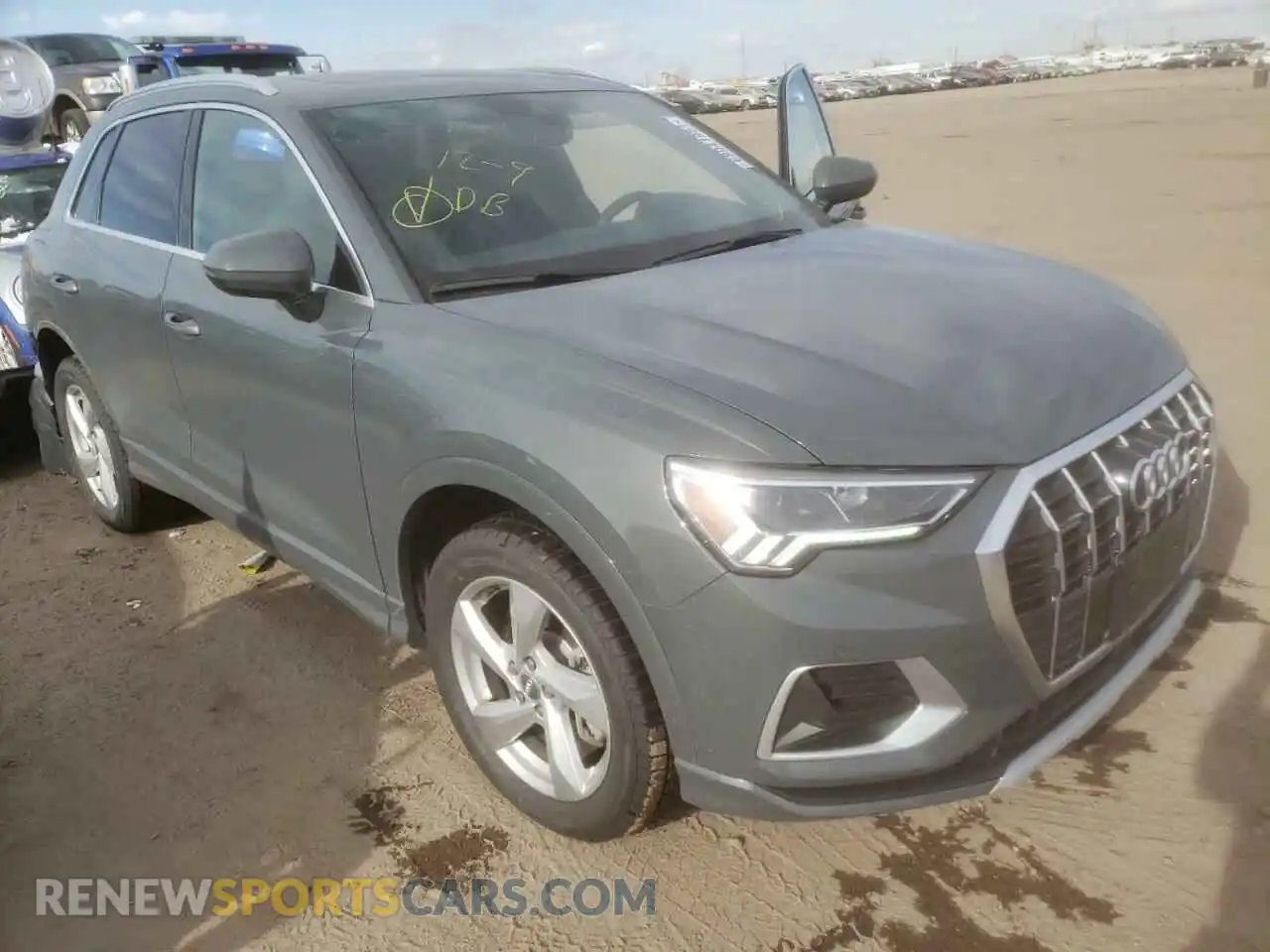 1 Photograph of a damaged car WA1BECF30L1045638 AUDI Q3 2020