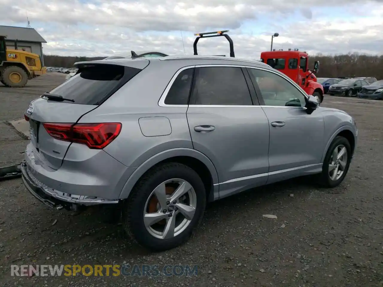 3 Photograph of a damaged car WA1BECF32L1059931 AUDI Q3 2020
