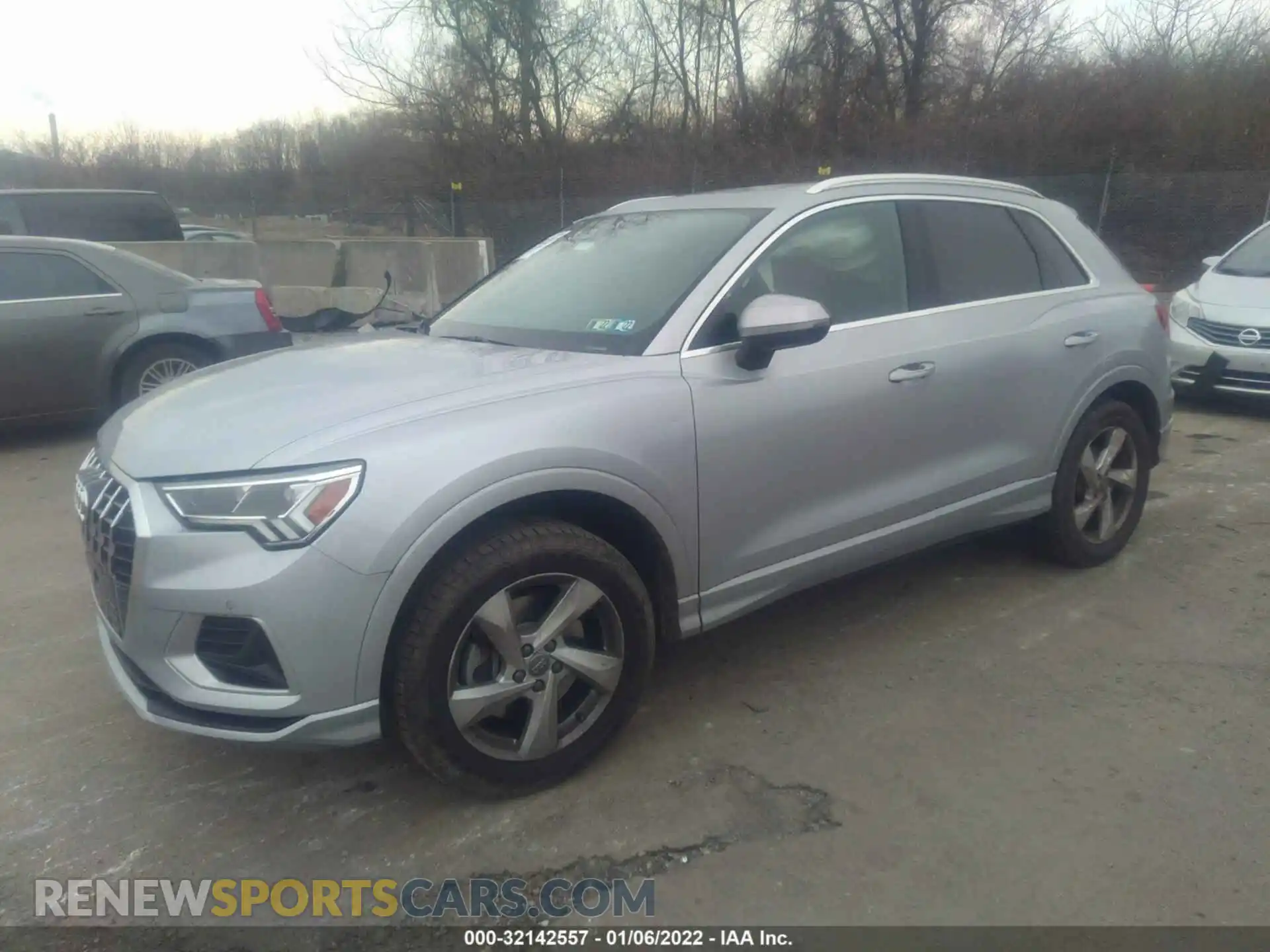 2 fotografías del automóvil dañado WA1BECF32L1084361 AUDI Q3 2020