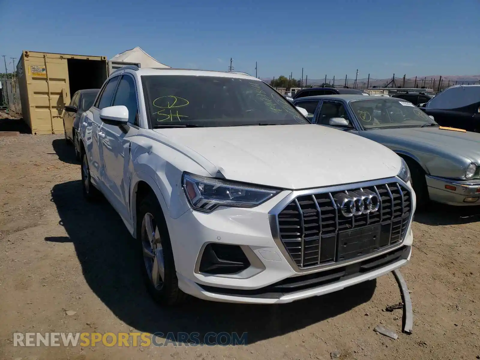 1 Photograph of a damaged car WA1BECF34L1080599 AUDI Q3 2020