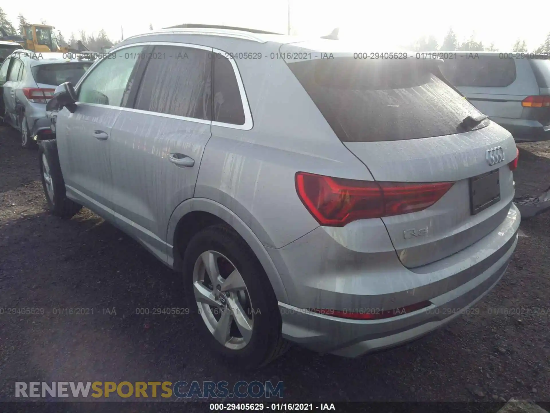 3 Photograph of a damaged car WA1BECF36L1047961 AUDI Q3 2020
