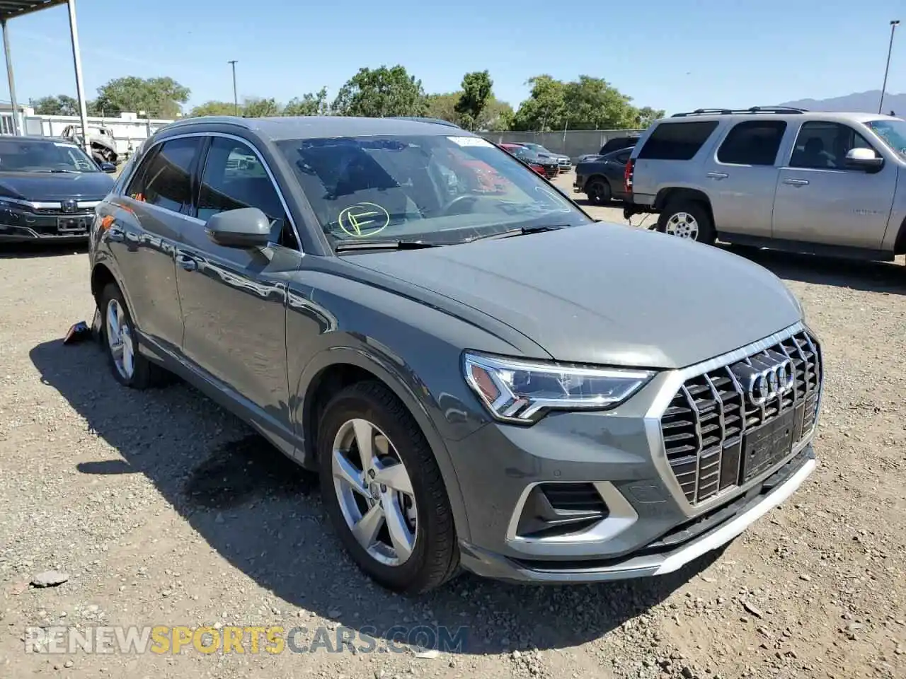 1 Photograph of a damaged car WA1BECF36L1101873 AUDI Q3 2020