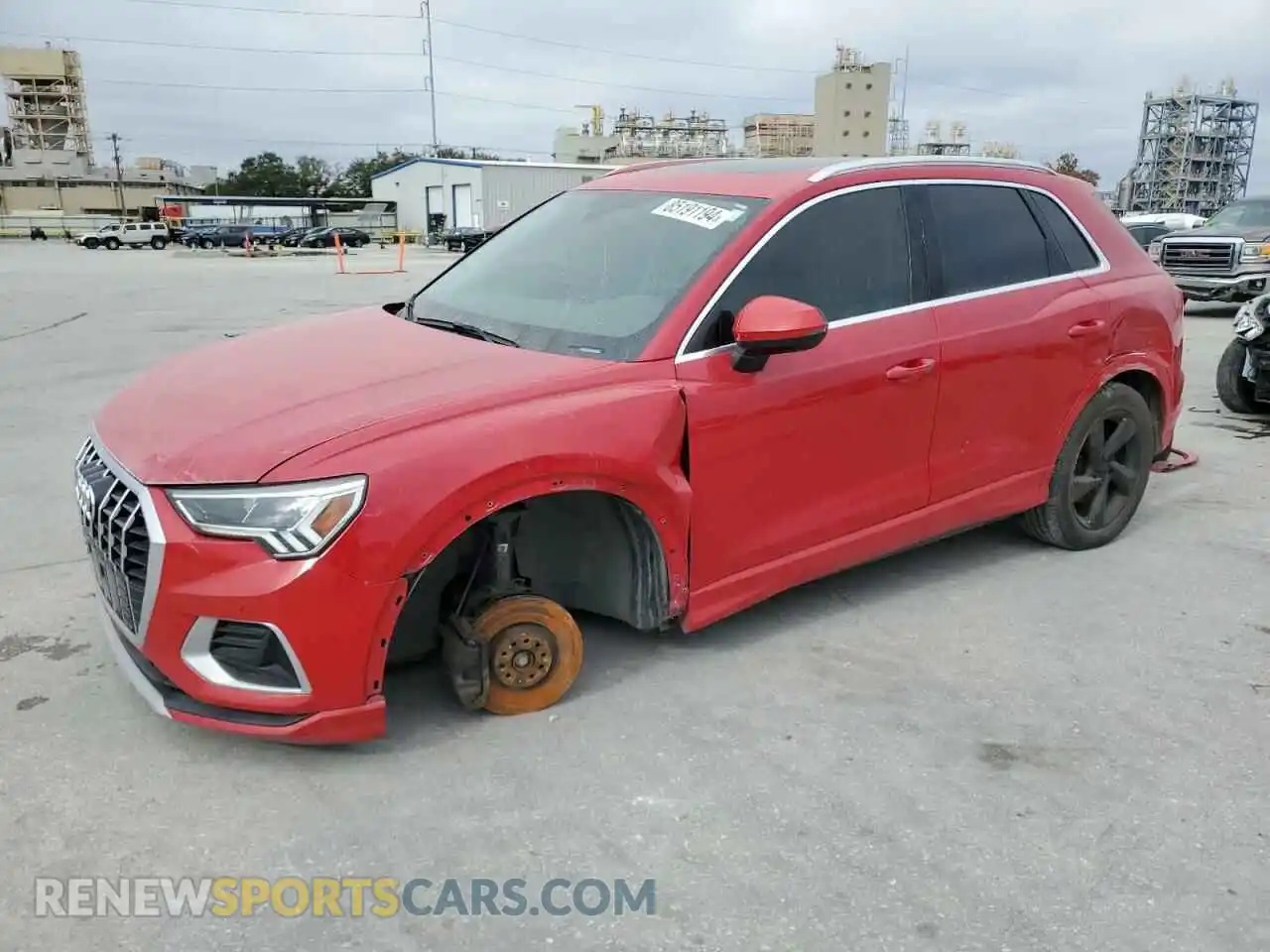 1 Photograph of a damaged car WA1BECF38L1021202 AUDI Q3 2020