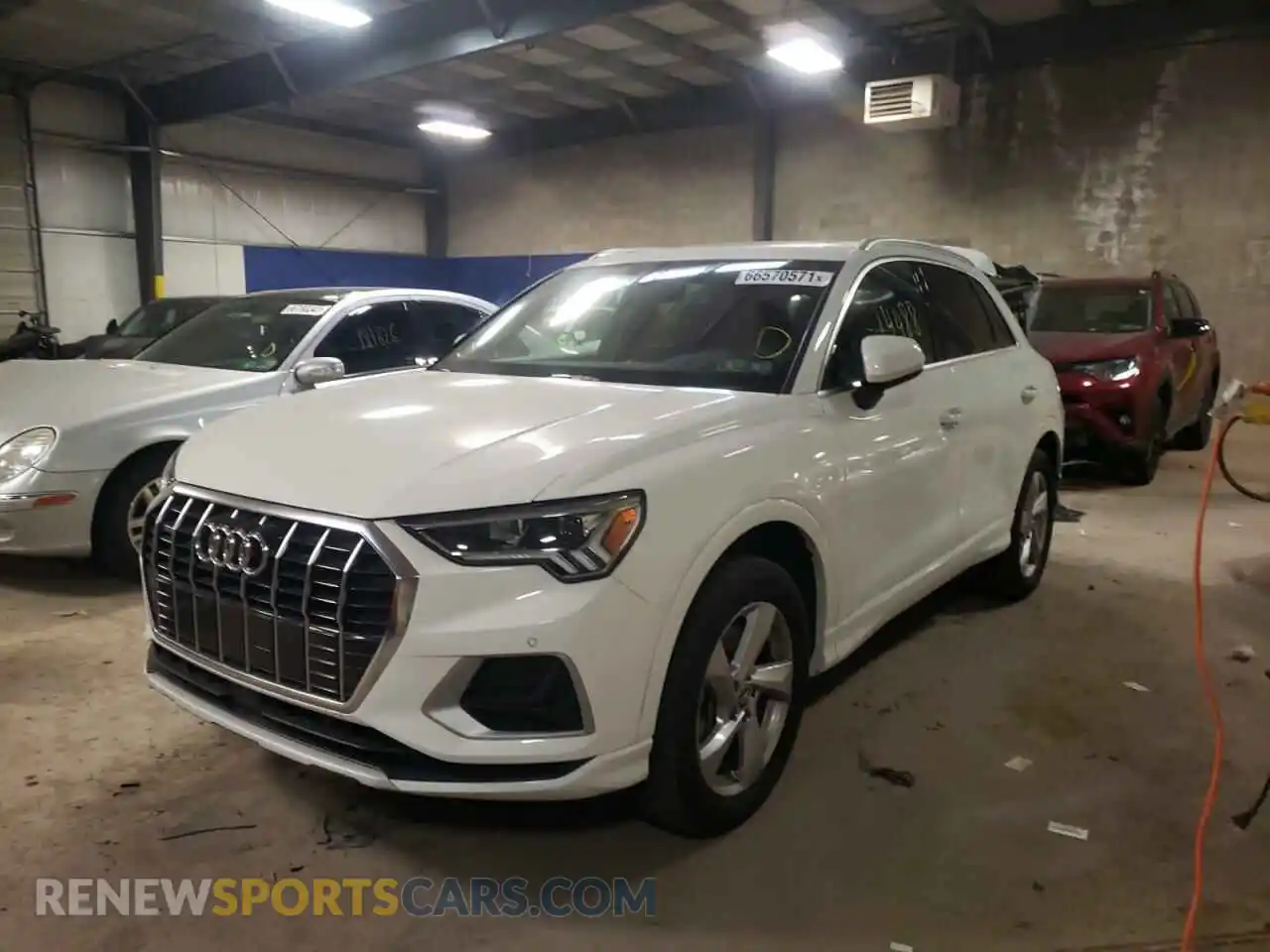 2 Photograph of a damaged car WA1BECF39L1011973 AUDI Q3 2020
