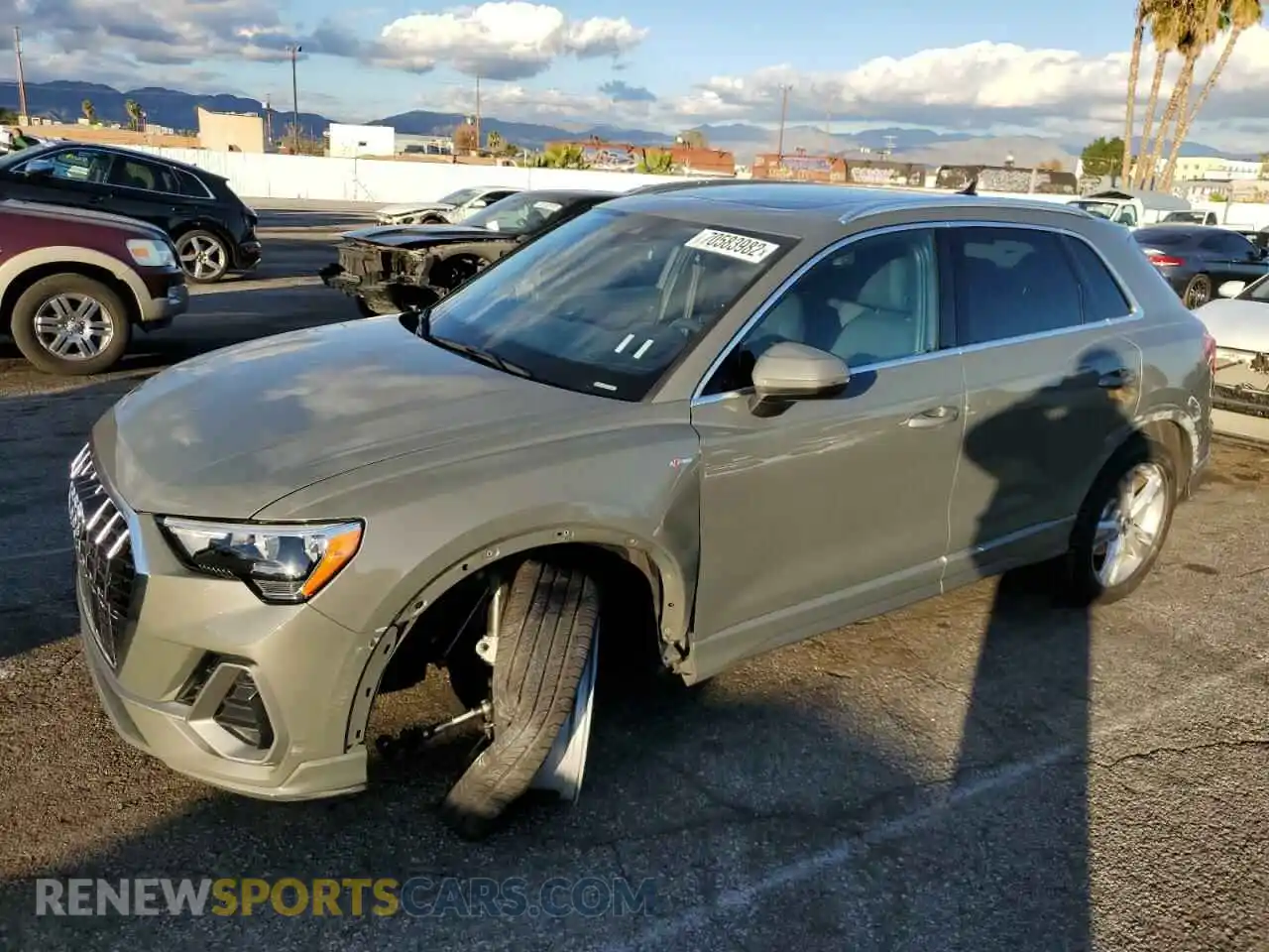 1 Photograph of a damaged car WA1DECF30L1027004 AUDI Q3 2020