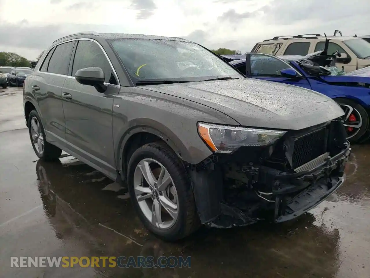 1 Photograph of a damaged car WA1DECF31L1006064 AUDI Q3 2020