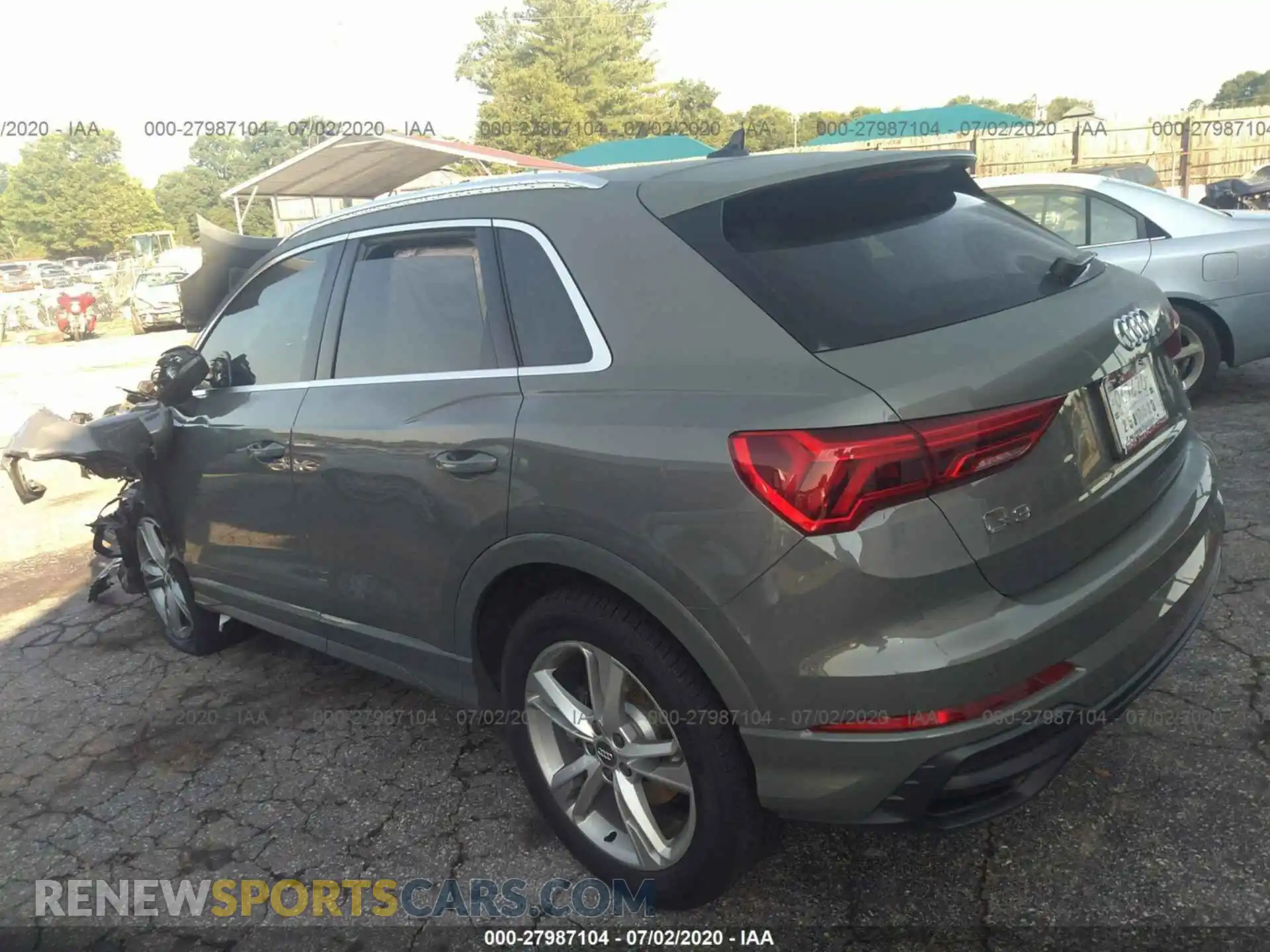 3 Photograph of a damaged car WA1DECF31L1057113 AUDI Q3 2020