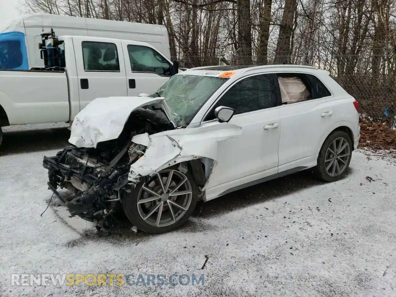 1 Photograph of a damaged car WA1DECF34L1033078 AUDI Q3 2020