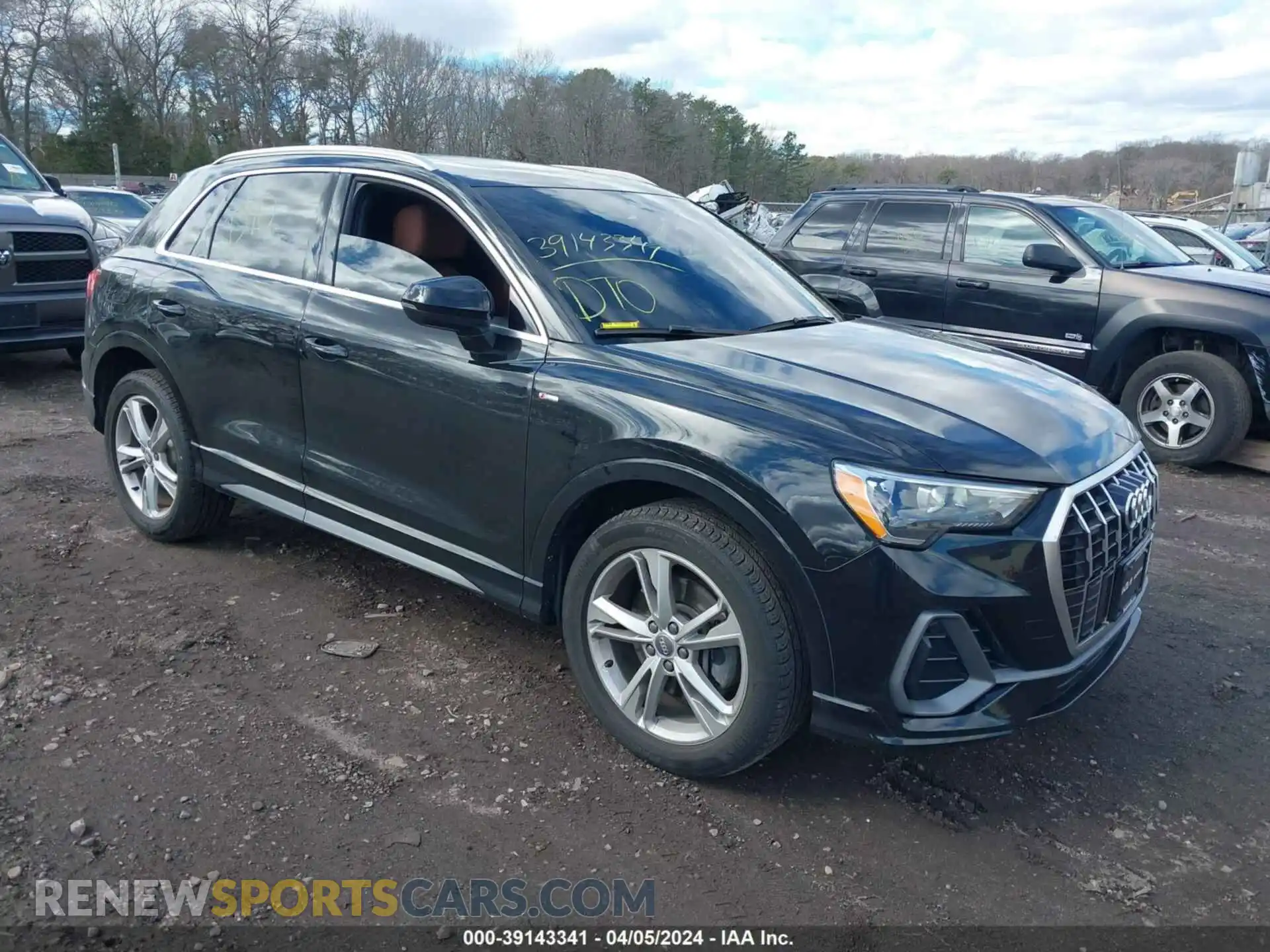 1 Photograph of a damaged car WA1DECF34L1112170 AUDI Q3 2020