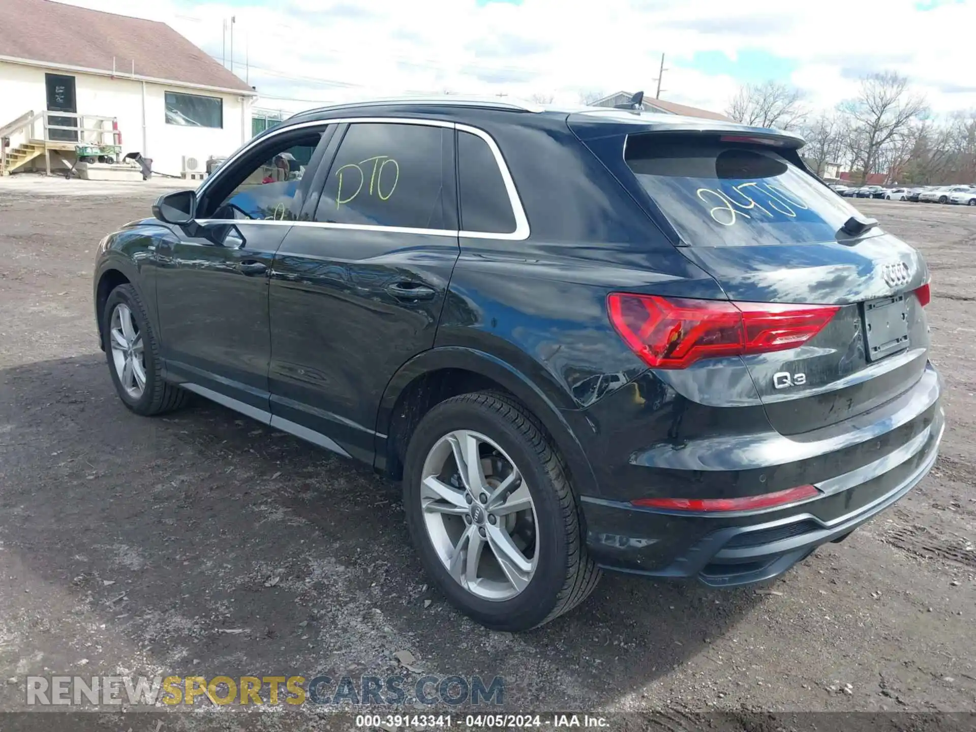 3 Photograph of a damaged car WA1DECF34L1112170 AUDI Q3 2020
