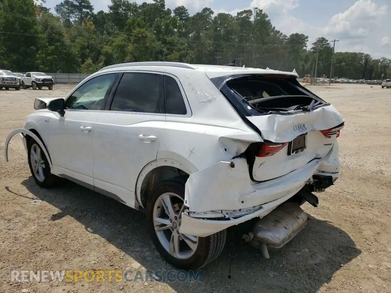3 Photograph of a damaged car WA1DECF34L1119667 AUDI Q3 2020