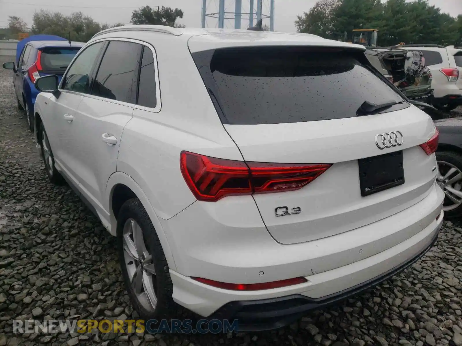 3 Photograph of a damaged car WA1DECF36L1043014 AUDI Q3 2020