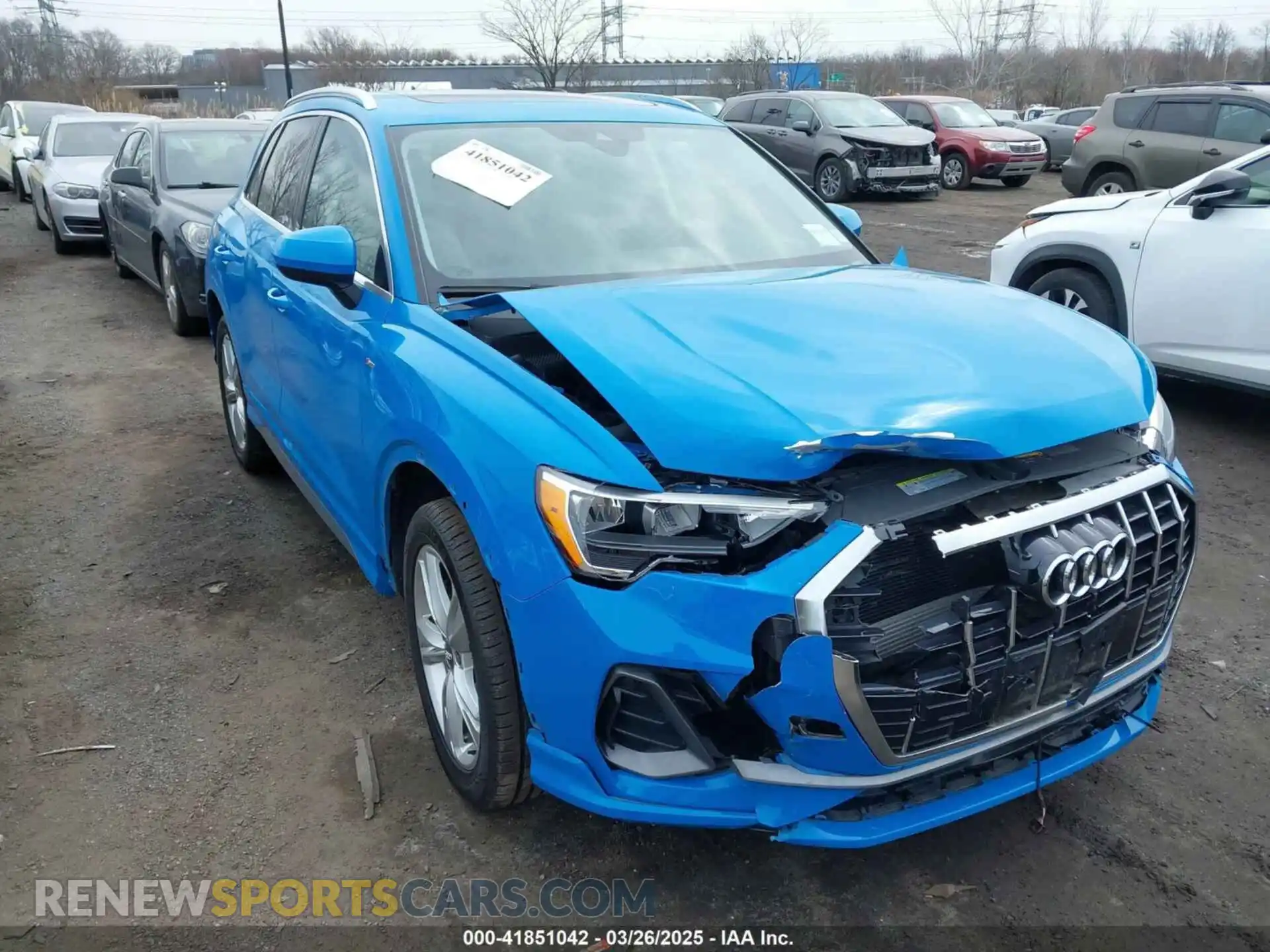 1 Photograph of a damaged car WA1DECF39L1013425 AUDI Q3 2020