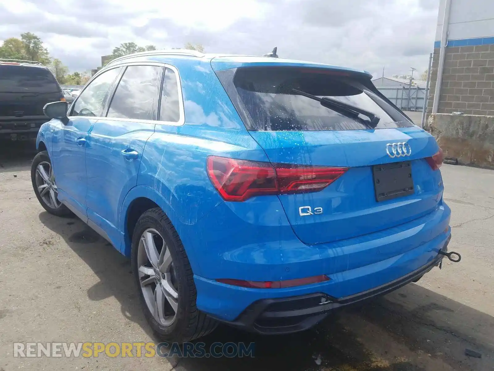 3 Photograph of a damaged car WA1EECF30L1082587 AUDI Q3 2020