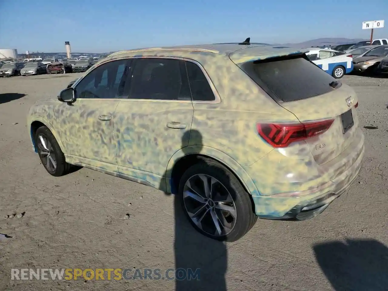 2 Photograph of a damaged car WA1EECF33L1014915 AUDI Q3 2020