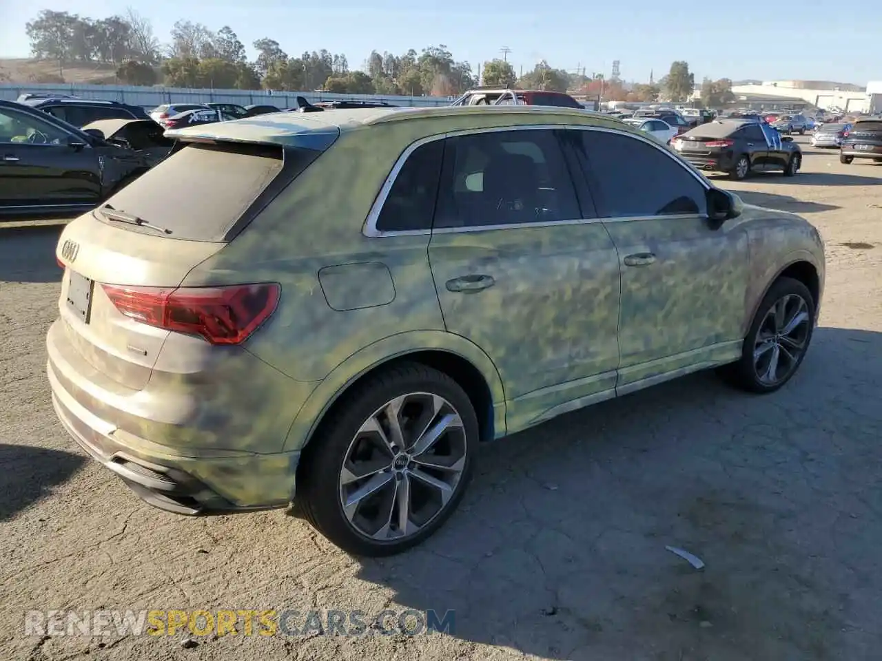 3 Photograph of a damaged car WA1EECF33L1014915 AUDI Q3 2020