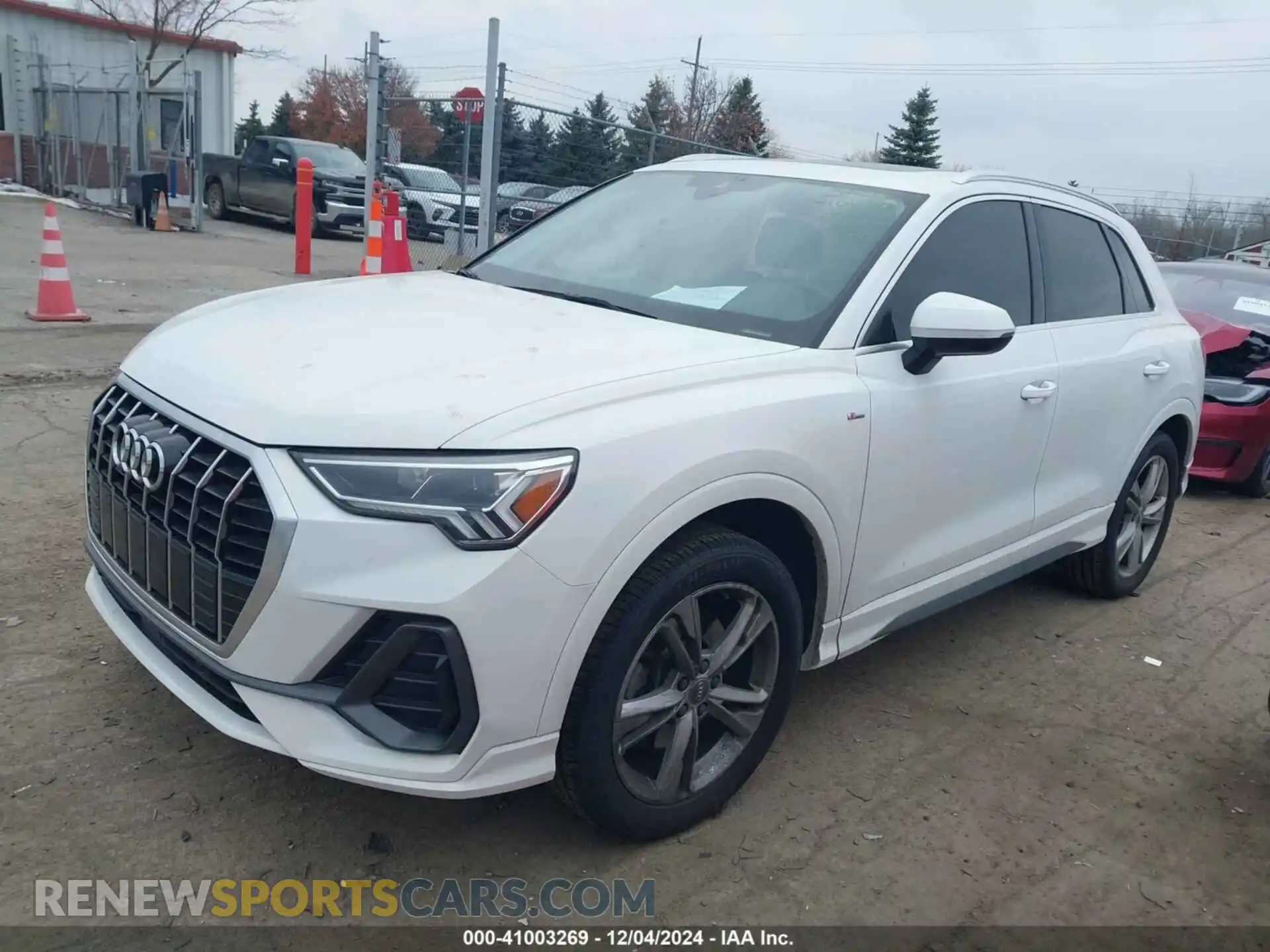2 Photograph of a damaged car WA1EECF33L1044643 AUDI Q3 2020