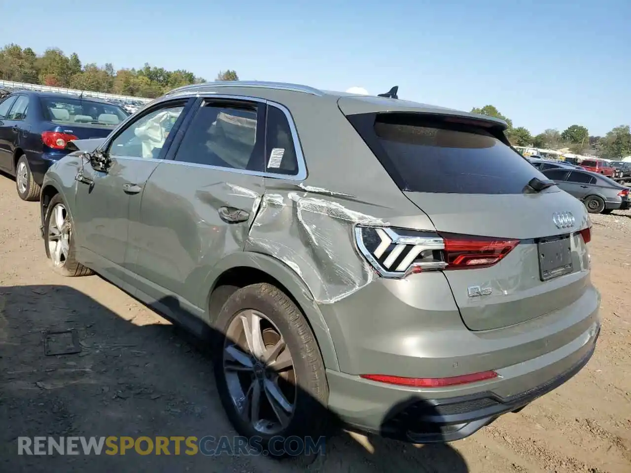 2 Photograph of a damaged car WA1EECF33L1061488 AUDI Q3 2020