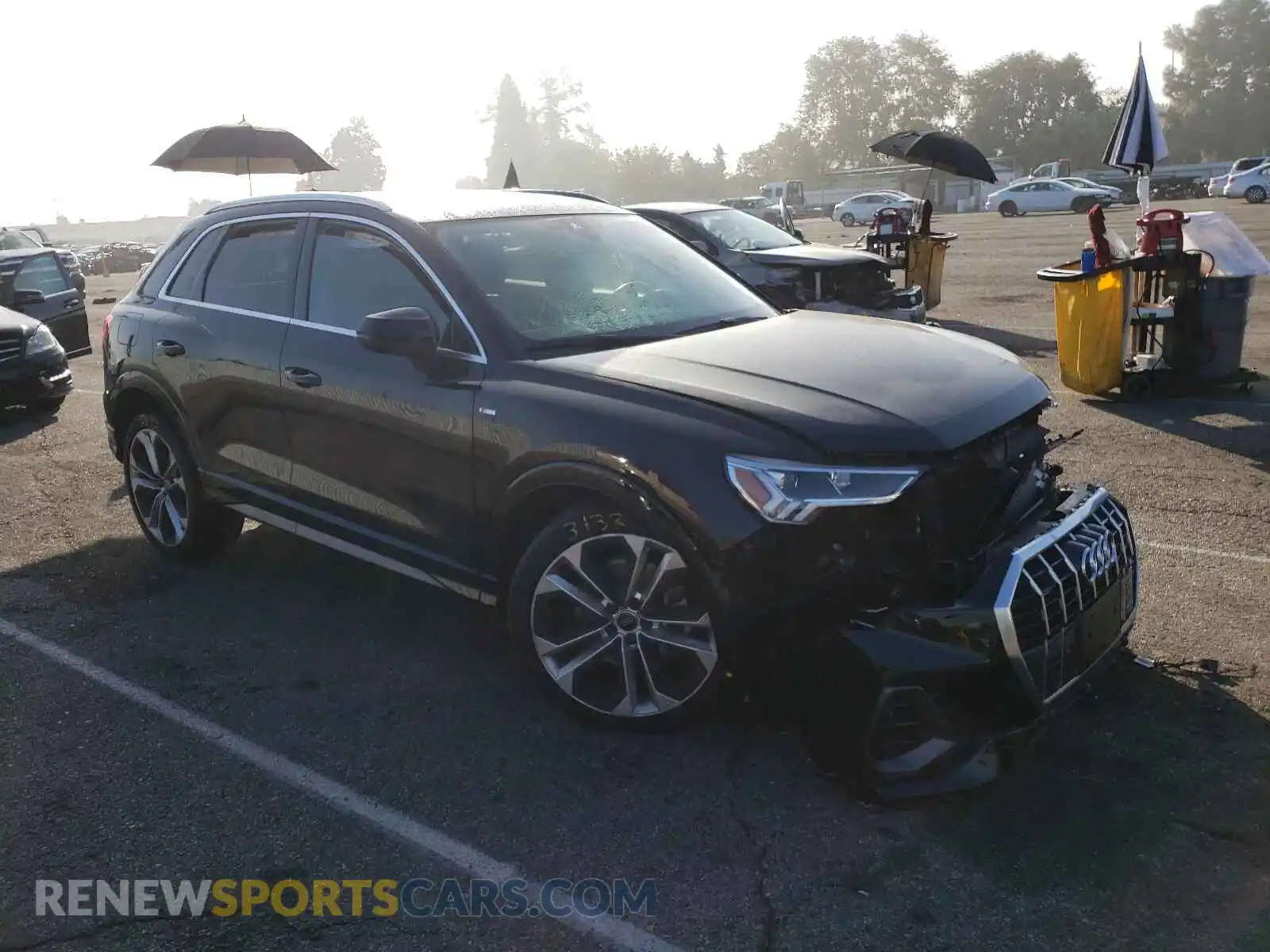 1 Photograph of a damaged car WA1EECF34L1019511 AUDI Q3 2020