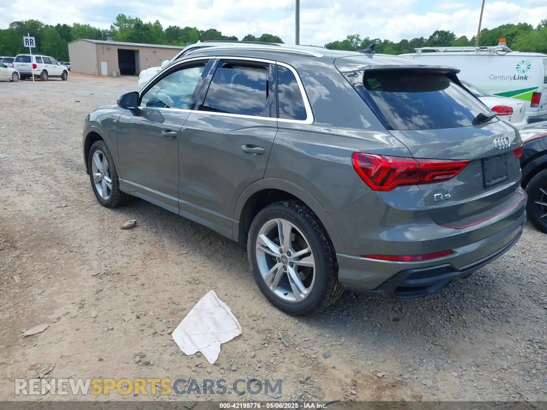 3 Photograph of a damaged car WA1EECF34L1030072 AUDI Q3 2020