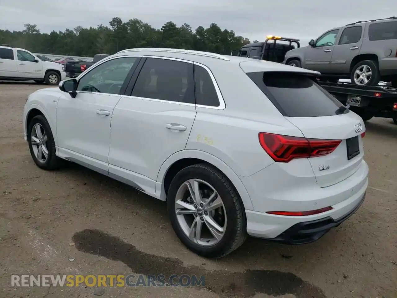 3 fotografías del automóvil dañado WA1EECF35L1043610 AUDI Q3 2020