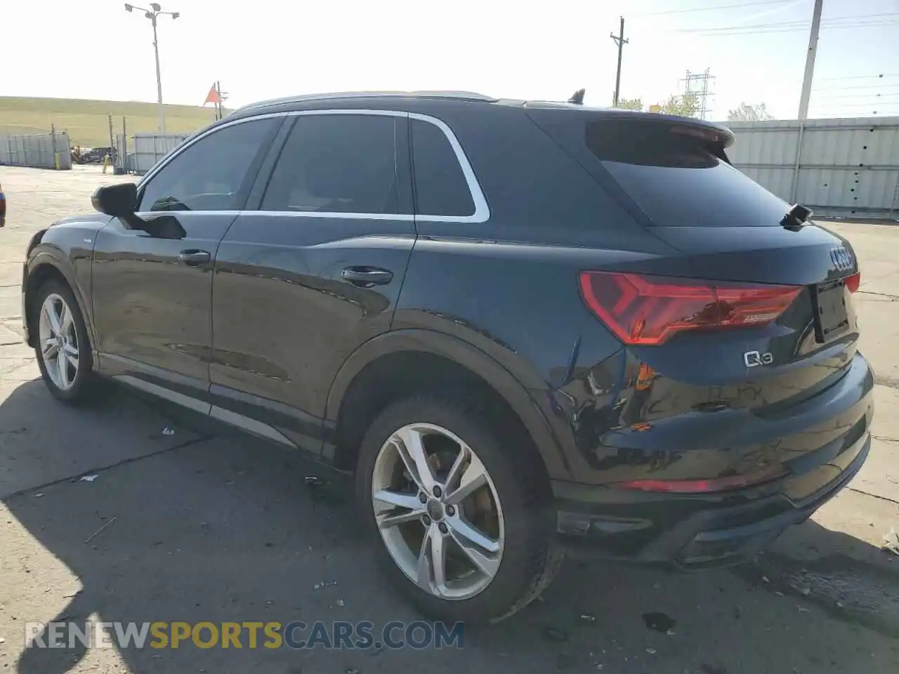 2 Photograph of a damaged car WA1EECF36L1040120 AUDI Q3 2020