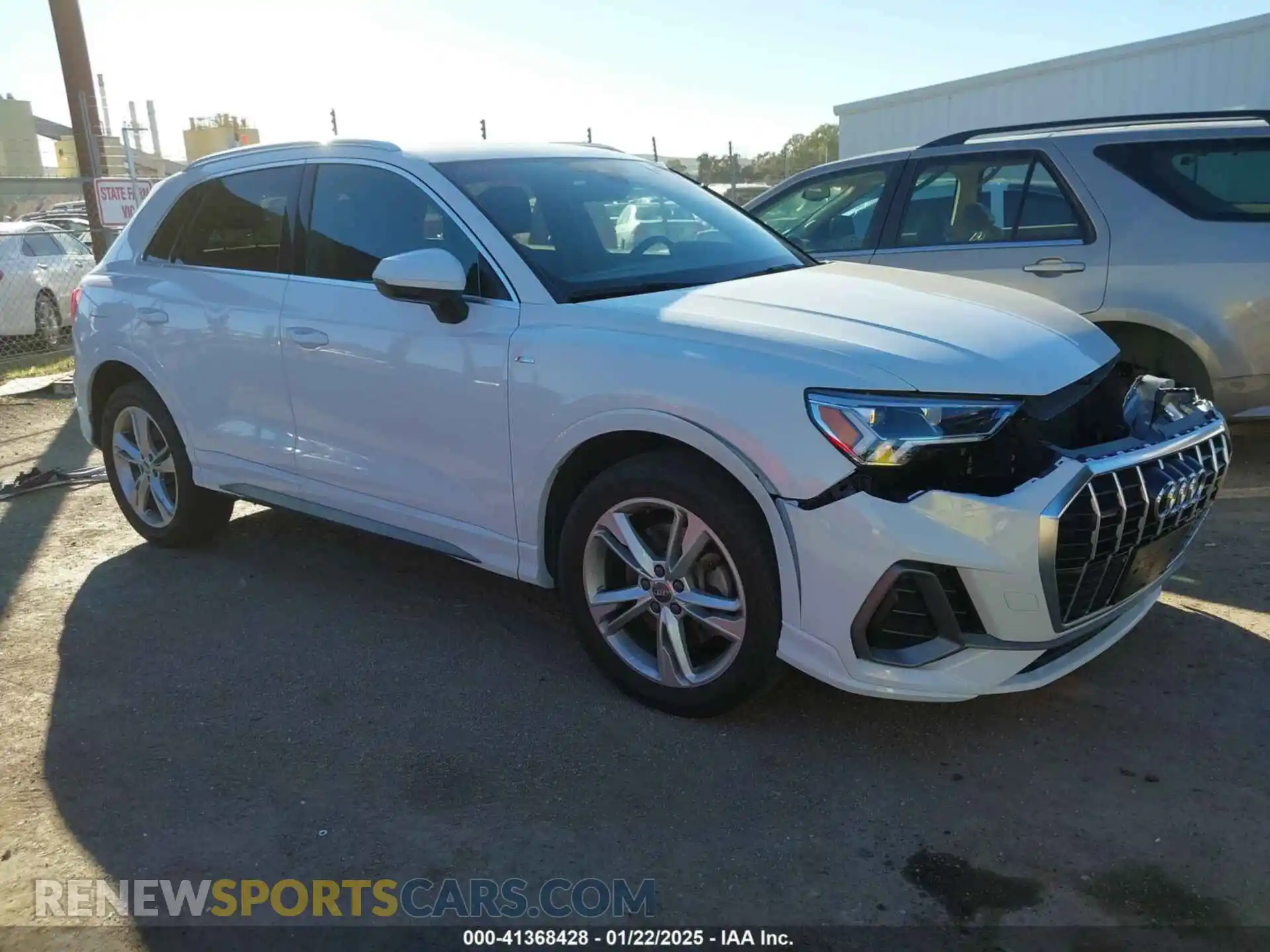 1 Photograph of a damaged car WA1EECF36L1103748 AUDI Q3 2020