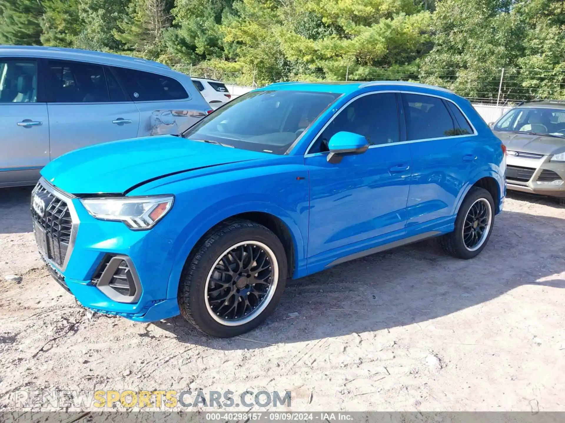 2 Photograph of a damaged car WA1EECF39L1038183 AUDI Q3 2020