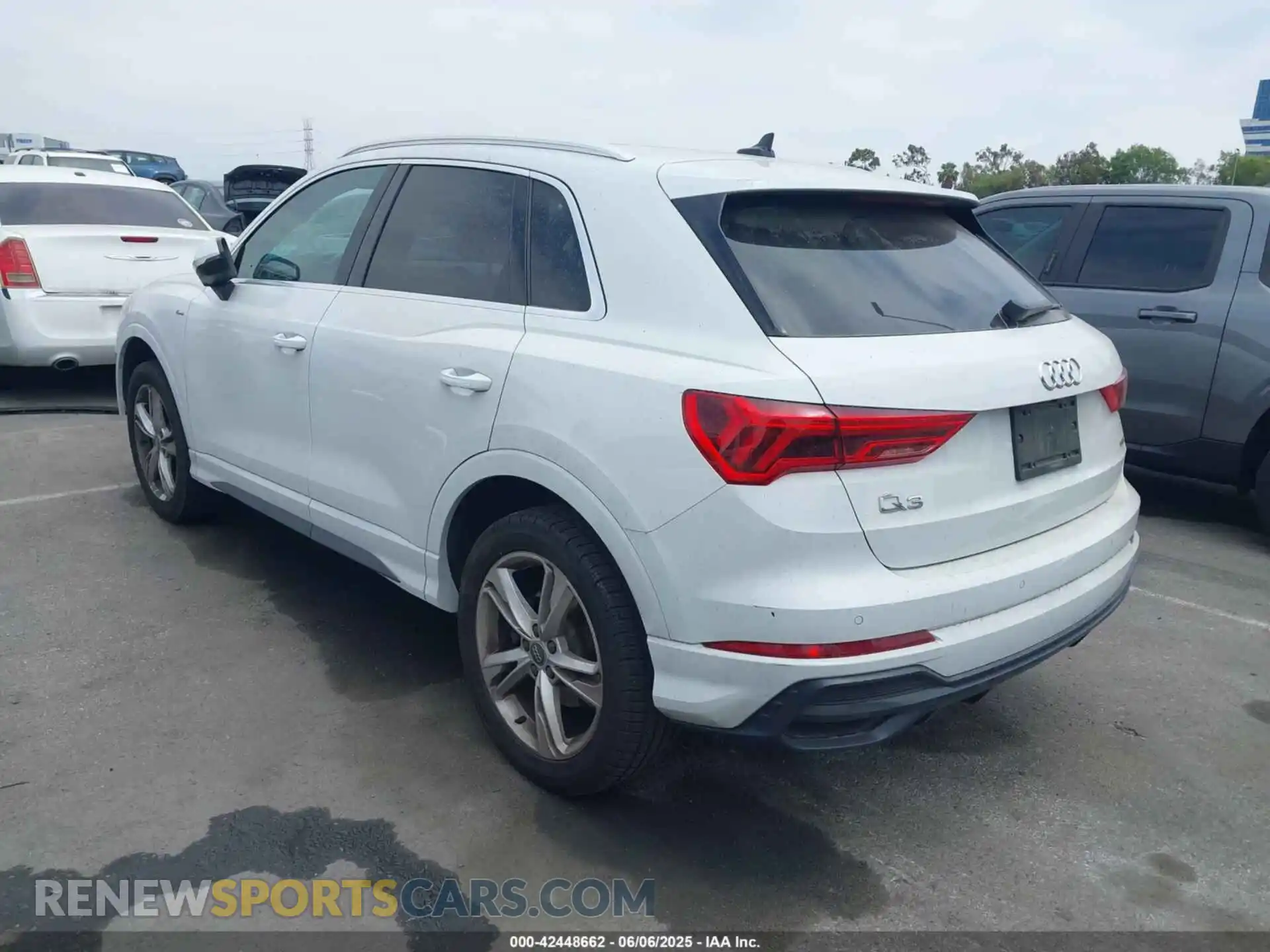 3 Photograph of a damaged car WA1EECF3XL1047538 AUDI Q3 2020
