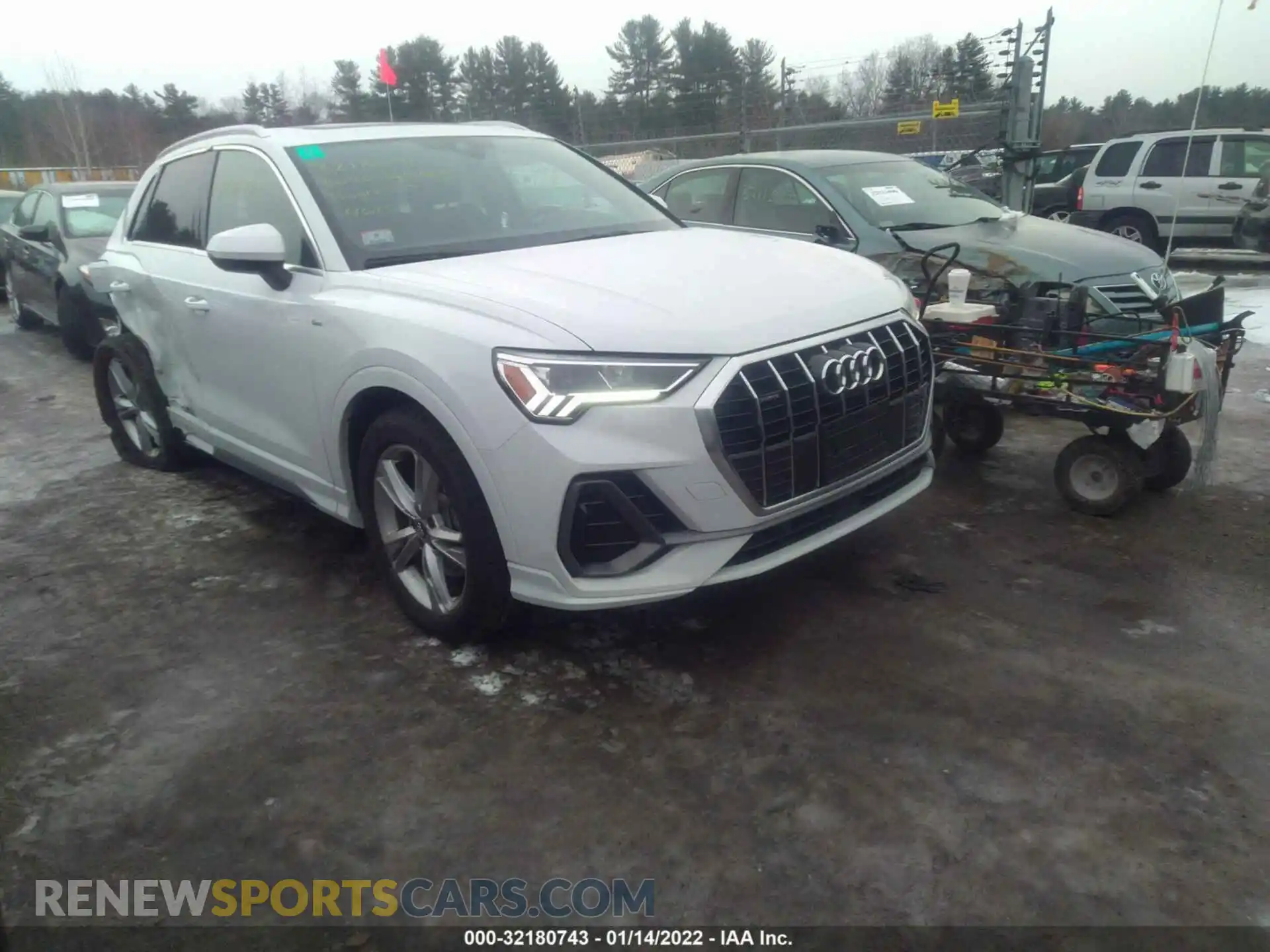 1 Photograph of a damaged car WA1EECF3XL1125316 AUDI Q3 2020