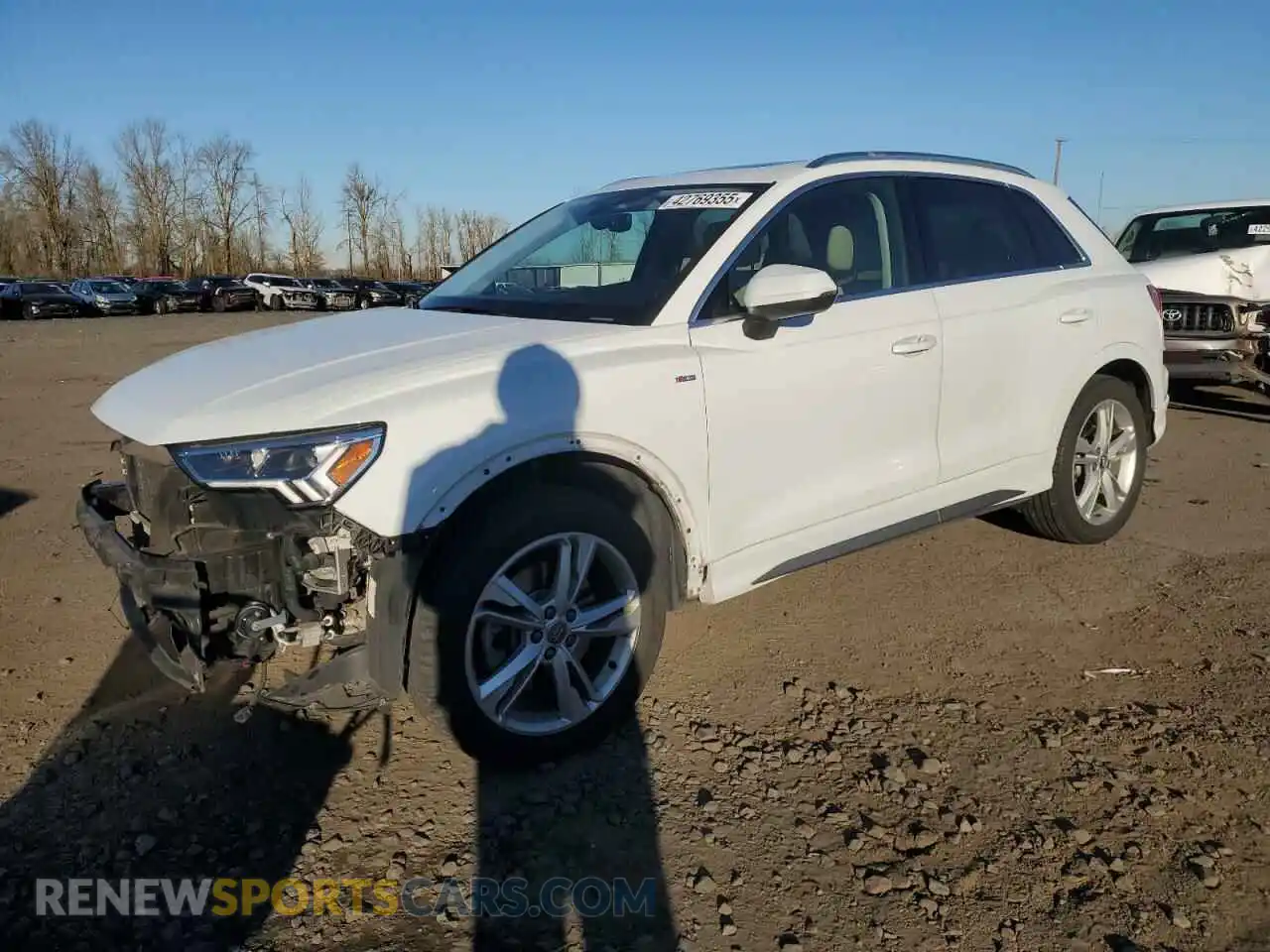 1 Photograph of a damaged car WA1EECF3XL1125347 AUDI Q3 2020