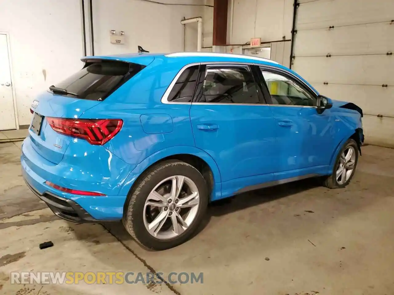 3 fotografías del automóvil dañado WA1FECF31L1030180 AUDI Q3 2020