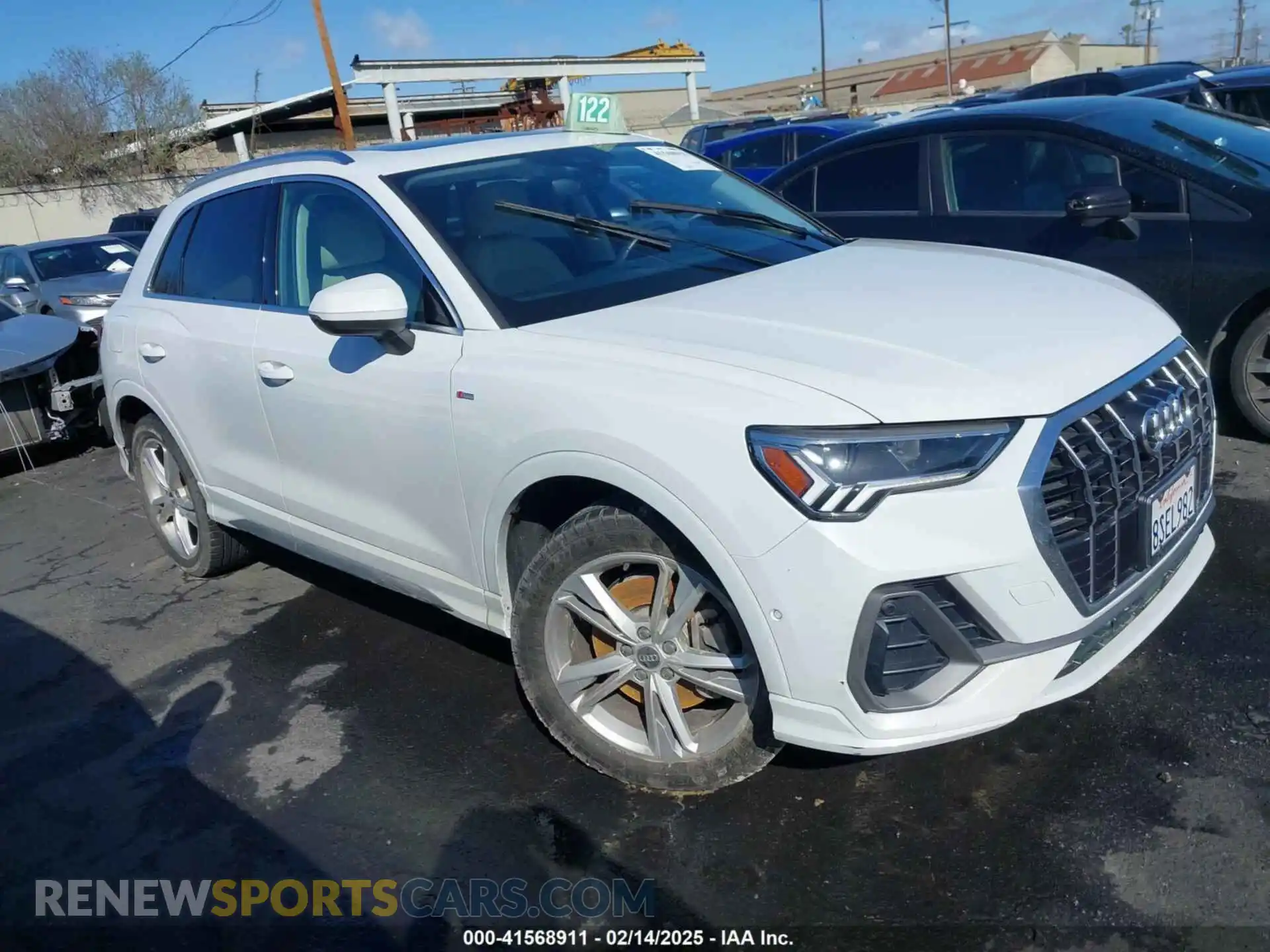 1 Photograph of a damaged car WA1FECF33L1073094 AUDI Q3 2020